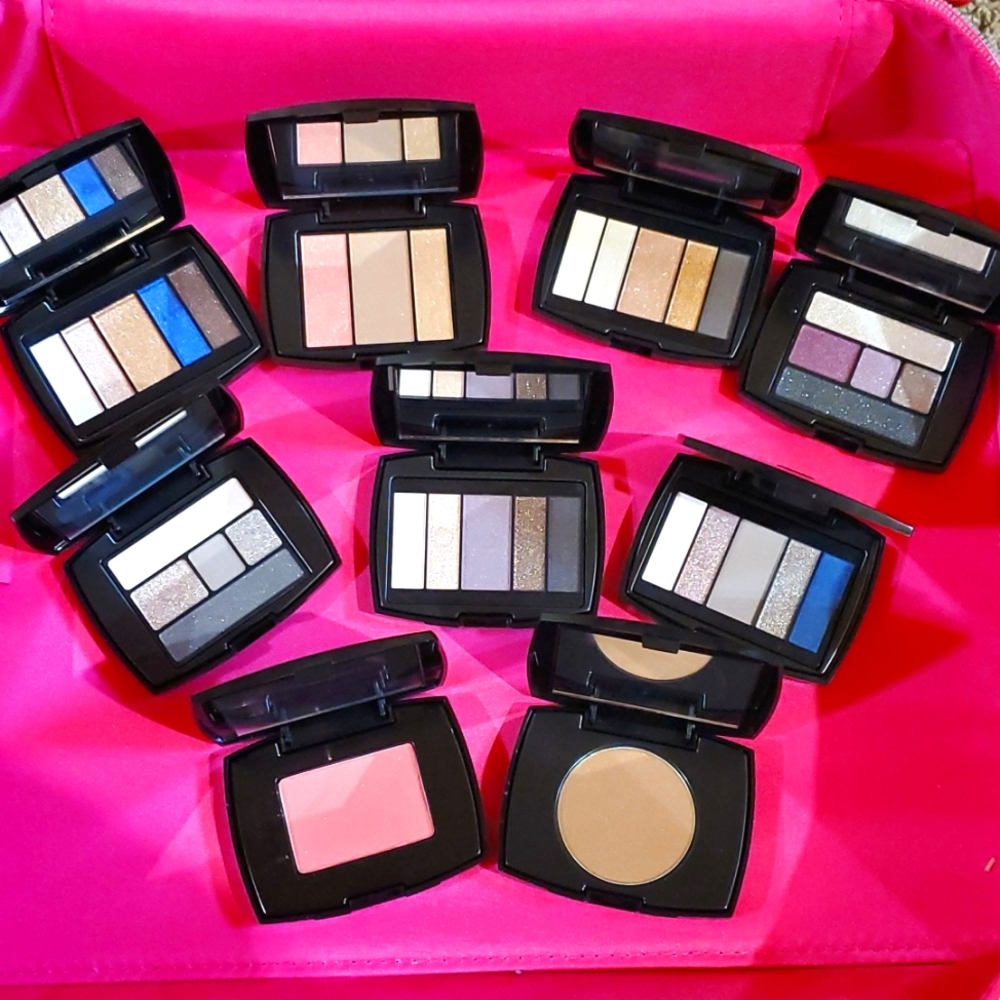Collection of eyeshadow 6 pallets, 1 blush, 2 bronzes